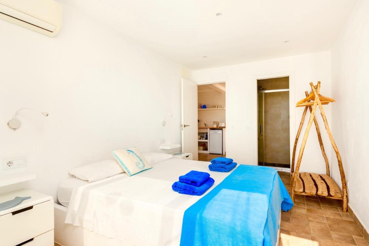 Seafront Villa Bellavista With Heated Pool By Dadovillas Cala En Porter  Exterior foto